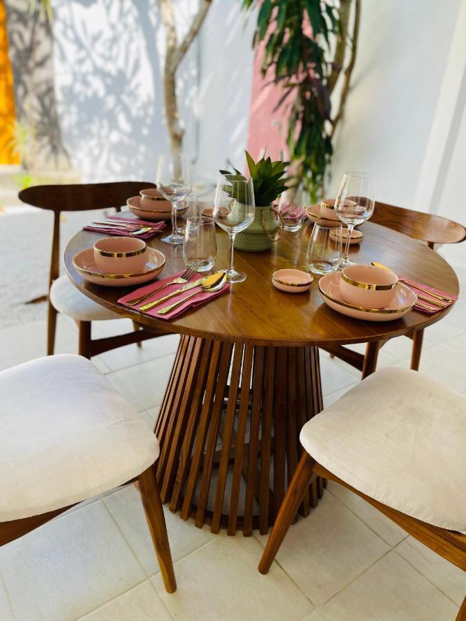 Villa Dadirri - In The Heart Of Seminyak - Walking Distance From Restaurants, Bars And Beach - Perfect Location Exterior photo
